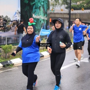Runner Photo 7961057