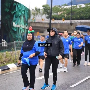 Runner Photo 7961063