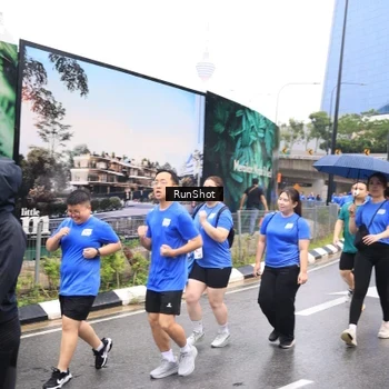 Runner Photo 7961079
