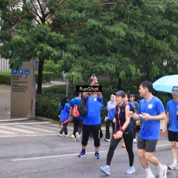 Runner Photo 7962381