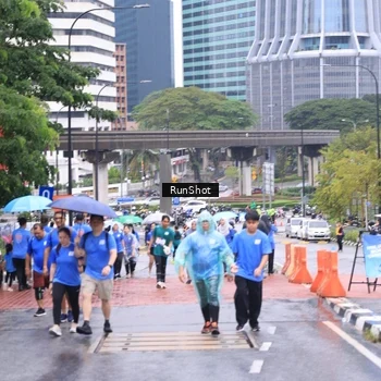 Runner Photo 7962384