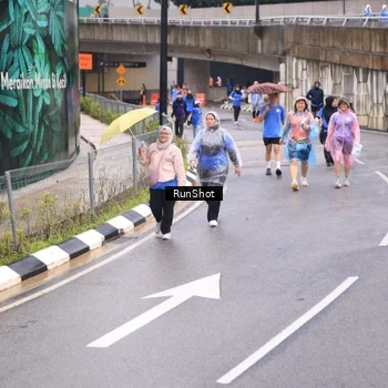 Runner Photo 7962398