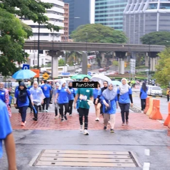 Runner Photo 7962426