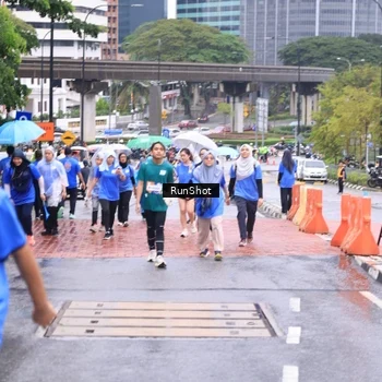 Runner Photo 7962427