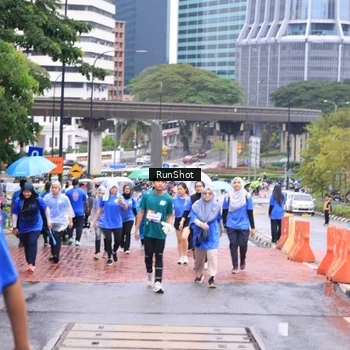 Runner Photo 7962439