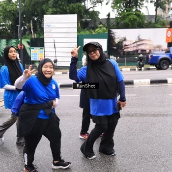 Runner Photo 7962709