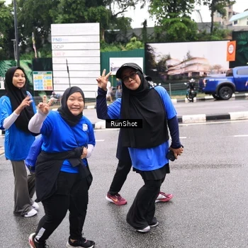 Runner Photo 7962712