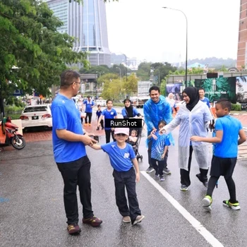 Runner Photo 7962774