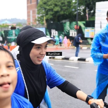 Runner Photo 7962890