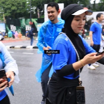 Runner Photo 7962895