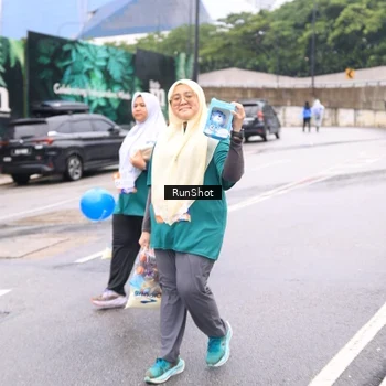 Runner Photo 7963006