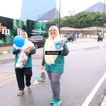 Runner Photo 7963030