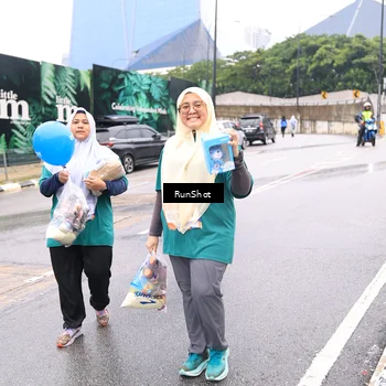 Runner Photo 7963033