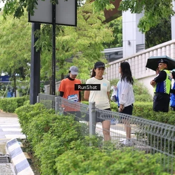 Runner Photo 7963180