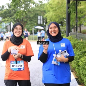 Runner Photo 7963242
