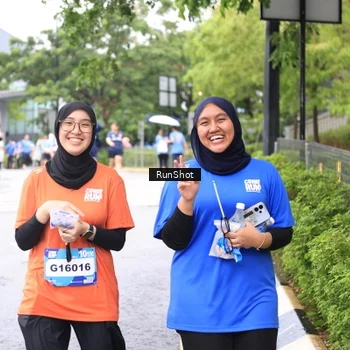 Runner Photo 7963244