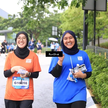 Runner Photo 7963249
