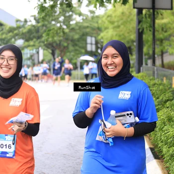 Runner Photo 7963253