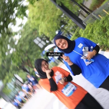 Runner Photo 7963254