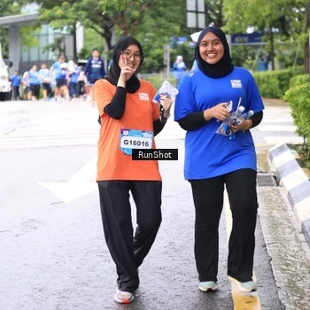 Runner Photo 7963256