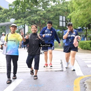 Runner Photo 7963263