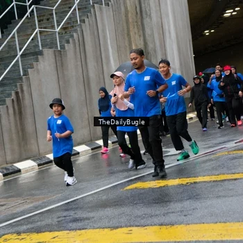 Runner Photo 7963264