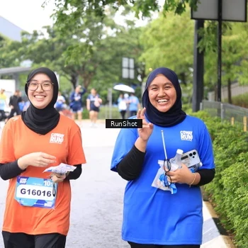 Runner Photo 7963267