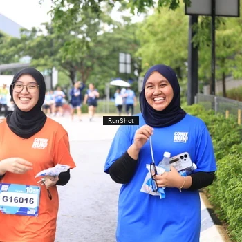 Runner Photo 7963275