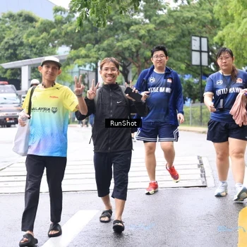 Runner Photo 7963283