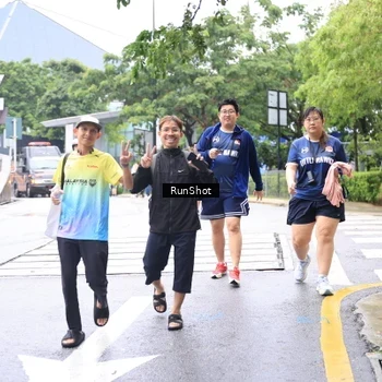 Runner Photo 7963290