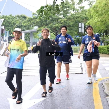 Runner Photo 7963295