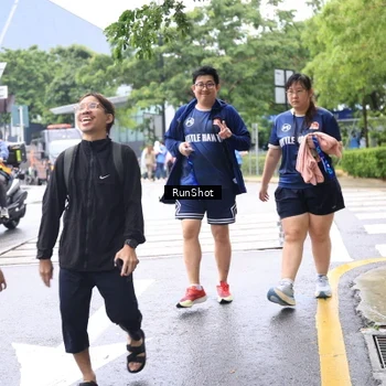 Runner Photo 7963307