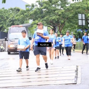 Runner Photo 7963332