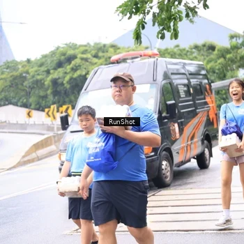 Runner Photo 7963339