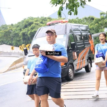 Runner Photo 7963358