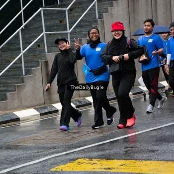 Runner Photo 7963368