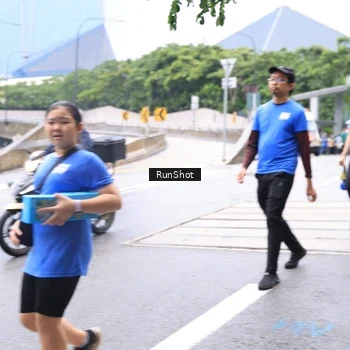 Runner Photo 7963393