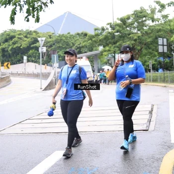 Runner Photo 7963416