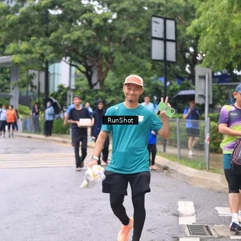 Runner Photo 7963529