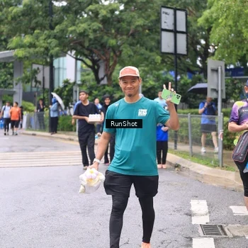 Runner Photo 7963535