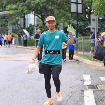 Runner Photo 7963537