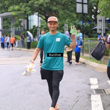 Runner Photo 7963541