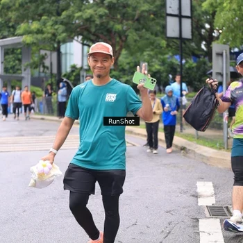 Runner Photo 7963545