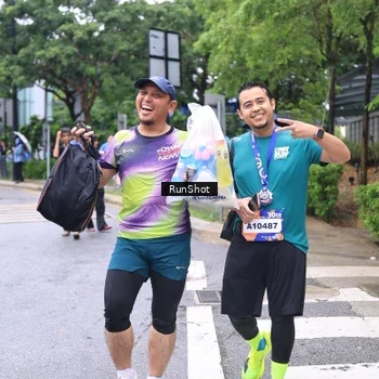 Runner Photo 7963557