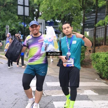 Runner Photo 7963573