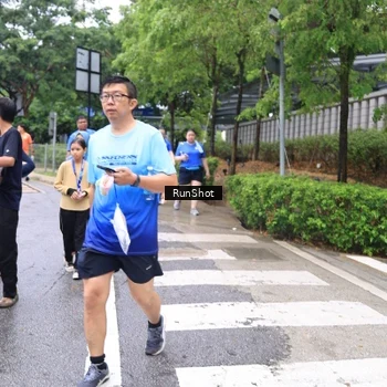 Runner Photo 7963606