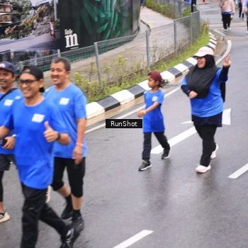 Runner Photo 7963658