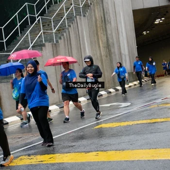 Runner Photo 7963675