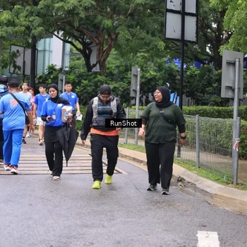 Runner Photo 7963690
