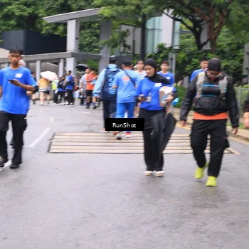 Runner Photo 7963694
